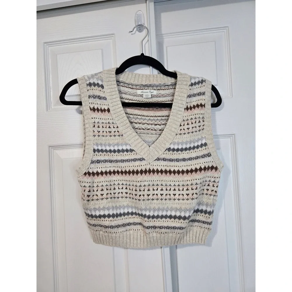 American Eagle Fair Isle Sweater Vest V-Neck Cropped Knit Mens Medium